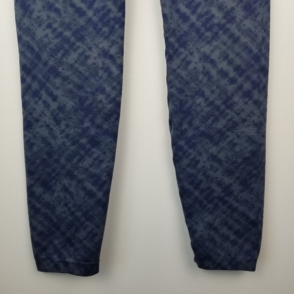 SPANX Look at Me Now seamless blue tie dye crop leggings 1X - Picture 10 of 15